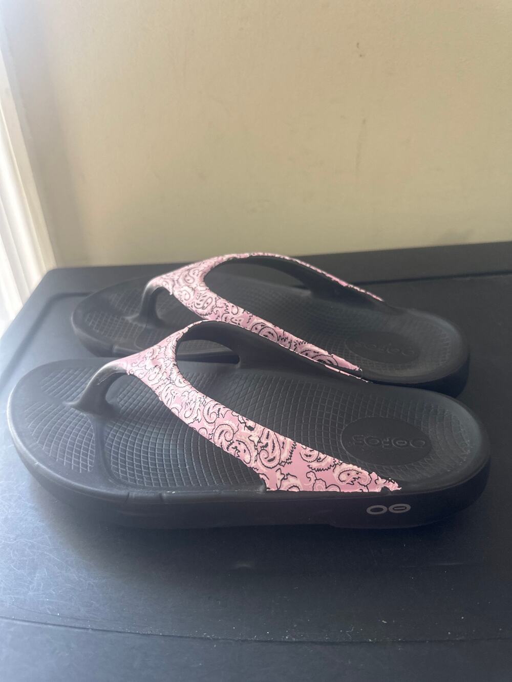 OOFOS Women's OOlala Limited recovery sandals 7M
